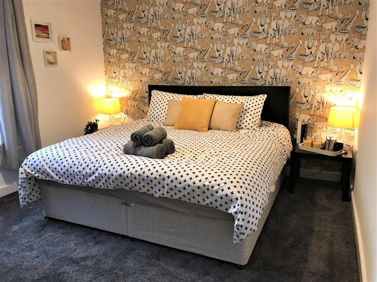 Stylish Modern 3-Bed House Nr Manchester City Ctr Whitefield Extérieur photo