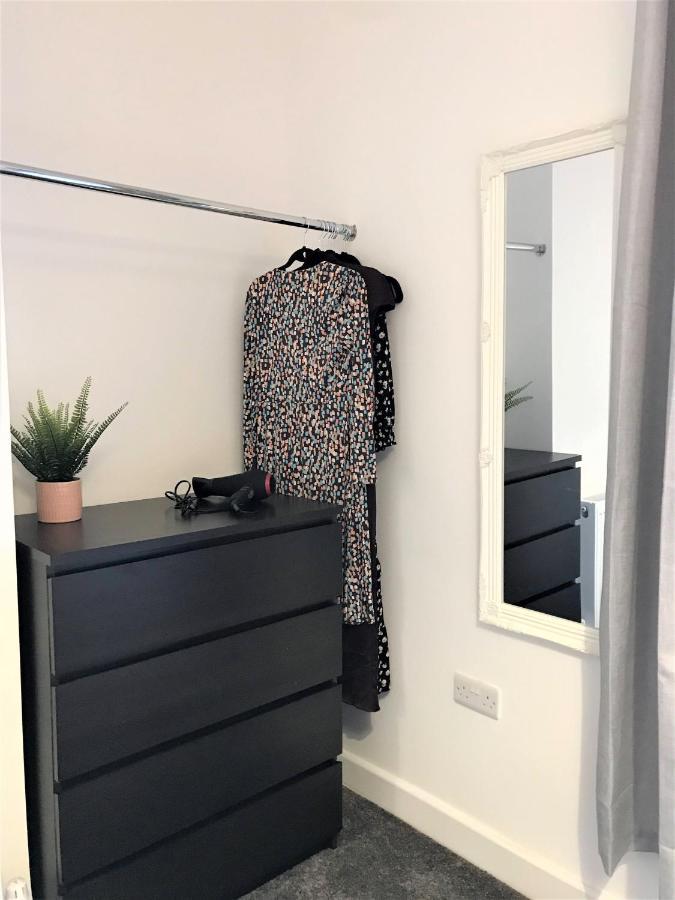 Stylish Modern 3-Bed House Nr Manchester City Ctr Whitefield Extérieur photo